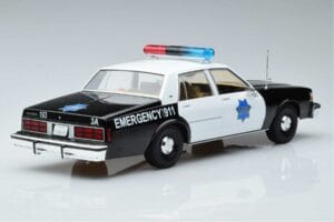 Chevrolet Caprice San Francisco Police Department MCG 1:18 MCG18389 Metal — zdjęcie 2 z 6