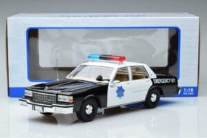 Chevrolet Caprice San Francisco Police Department MCG 1:18 MCG18389 Metal — zdjęcie 6 z 6