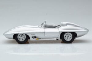 Chevrolet Corvette C1 Stingray Concept AUTOart 1:18 71000 Metal — zdjęcie 5 z 8