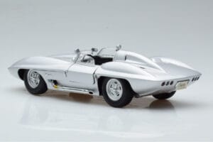 Chevrolet Corvette C1 Stingray Concept AUTOart 1:18 71000 Metal — zdjęcie 7 z 8