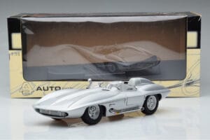 Chevrolet Corvette C1 Stingray Concept AUTOart 1:18 71000 Metal — zdjęcie 8 z 8