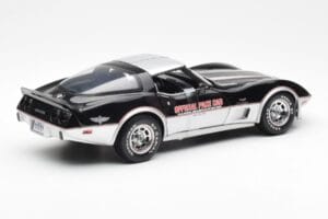 Chevrolet Corvette C3 Pace Car Indianapolis 500 1978 UT Models 1:18 21070 Metal — zdjęcie 2 z 6