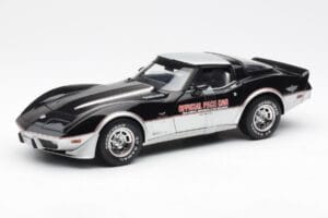 Chevrolet Corvette C3 Pace Car Indianapolis 500 1978 UT Models 1:18 Chevrolet Corvette C3 Pace Car Indianapolis 500 1978 UT Models 1:18 21070 Metal