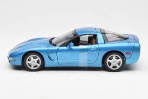 Chevrolet Corvette C5 Niebieski Metaliczny UT Models 1:18 21004 Metal — zdjęcie 3 z 6