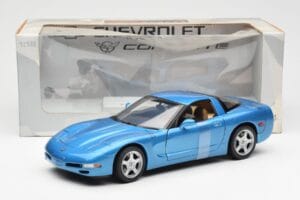 Chevrolet Corvette C5 Niebieski Metaliczny UT Models 1:18 21004 Metal — zdjęcie 6 z 6