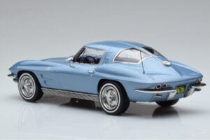 Chevrolet Corvette C2 Sting Ray Niebieski Norev 1:18 189050 Metal — zdjęcie 5 z 6