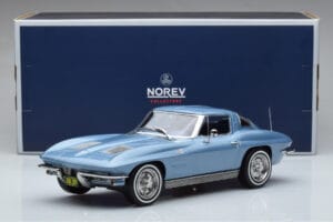 Chevrolet Corvette C2 Sting Ray Niebieski Norev 1:18 189050 Metal — zdjęcie 6 z 6