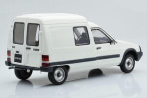 Citroen C15 D Biały Otto 1:18 OT956 Żywica — zdjęcie 2 z 6