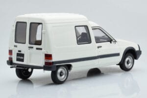 Citroen C15 E Biały Otto 1:18 OT956B Żywica — zdjęcie 2 z 6