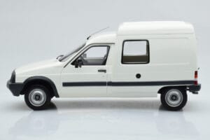 Citroen C15 E Biały Otto 1:18 OT956B Żywica — zdjęcie 3 z 6