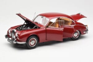 Daimler 250 V8 Czerwony Paragon 1:18 PA-98312 Metal — zdjęcie 2 z 8