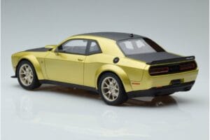 Dodge Challenger R/T Scat Pack Widebody 50. Rocznica GT Spirit 1:18 GT411 Żywica — zdjęcie 5 z 6