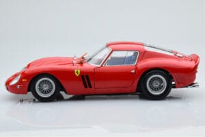 Ferrari 250 GTO Czerwony Kyosho 1:18 08438R Metal — zdjęcie 4 z 10