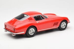 Ferrari 275 GTB Czerwony CMR 1:18 CMR033 Metal — zdjęcie 2 z 6
