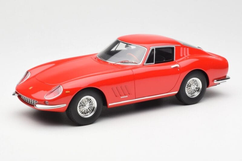 Ferrari 275 GTB Czerwony CMR 1:18 CMR033 Metal
