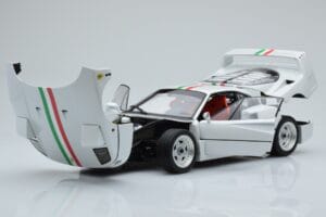 Ferrari F40 Perłowy Biały Italy Kyosho 1:18 08416PWT-G Metal — zdjęcie 2 z 8