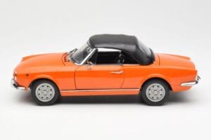 Fiat 124 BS Pomarańczowy Sun Star 1:18 4906 Metal — zdjęcie 4 z 8