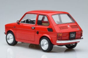 Fiat 126 Czerwony MCG 1:18 MCG18323 Metal — zdjęcie 5 z 6