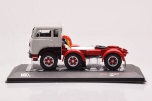Fiat 690 T1 Biały IXO 1:43 TR176 Metal