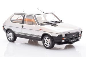 Fiat Ritmo TC 125 Abarth Srebrny MCG 1:18 MCG18417 Metal — zdjęcie 4 z 6