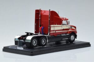 Ford Aeromax Czerwony IXO 1:43 TR108 Metal — zdjęcie 2 z 6