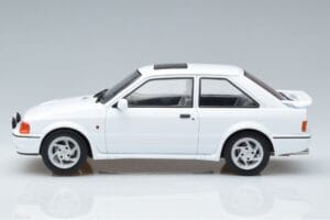 Ford Escort Mk4 RS Turbo S Biały MCG 1:18 MCG18271 Metal — zdjęcie 3 z 6