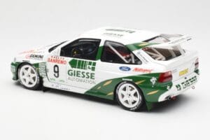 Ford Escort RS Cosworth B. Thiry / S. Prevot Rally San Remo 1994 Otto 1:18 OT1038 Żywica — zdjęcie 5 z 6