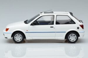 Ford Fiesta Mk3 XR2i Otto 1:18 OT967 Żywica — zdjęcie 3 z 6