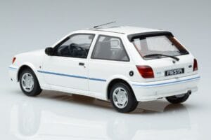 Ford Fiesta Mk3 XR2i Otto 1:18 OT967 Żywica — zdjęcie 5 z 6