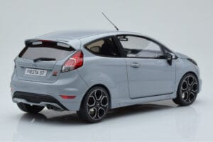Ford Fiesta ST2000 Szary Otto 1:18 OT985 Żywica — zdjęcie 2 z 6