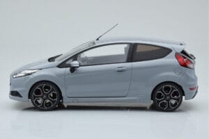 Ford Fiesta ST2000 Szary Otto 1:18 OT985 Żywica — zdjęcie 3 z 6
