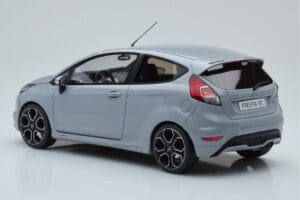 Ford Fiesta ST2000 Szary Otto 1:18 OT985 Żywica — zdjęcie 5 z 6