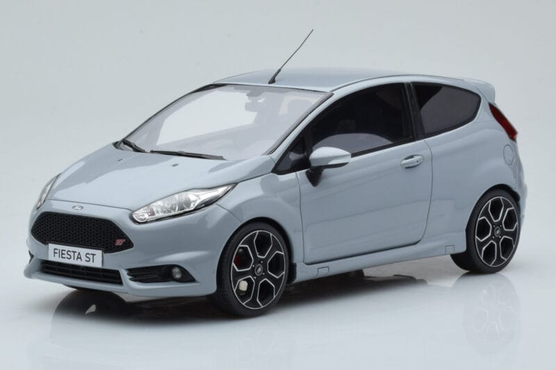 Ford Fiesta ST2000 Szary Otto 1:18 OT985 Żywica