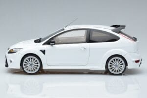 Ford Focus RS Mk2 Biały Otto 1:18 OT977 Żywica — zdjęcie 3 z 6