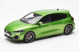 Ford Focus Mk5 ST Phase 2 Mean Zielony Otto 1:18 OT450 Żywica