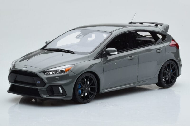 Ford Focus RS Mk3 Stealth Szary Otto 1:18 OT779 Żywica