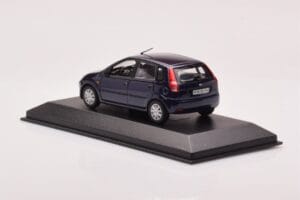 Ford Fusion Niebieski Minichamps 1:43 403082205 Metal — zdjęcie 3 z 4