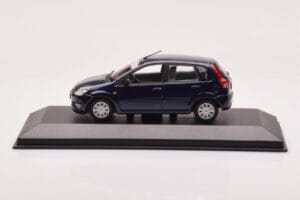 Ford Fusion Niebieski Minichamps 1:43 403082205 Metal
