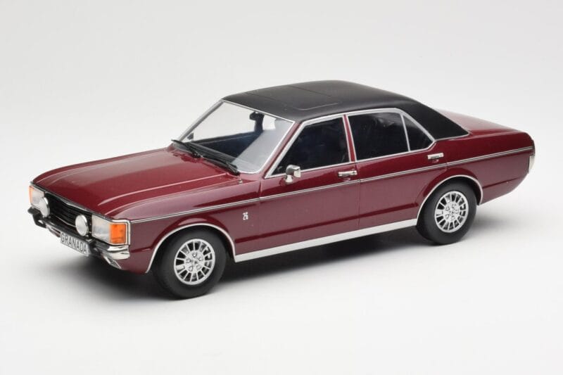 Ford Granada Mk1 Metaliczny Ciemny Czerwony Matowy Czarny MCG 1:18 MCG18393 Metal