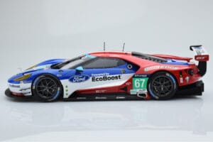 Ford GT Chip Ganassi Racing UK #67 M. Franchitti / A. Priaulx / H. Tincknell 24 Hours of Le Mans 2016 Minichamps 1:18 1551686 — zdjęcie 3 z 6
