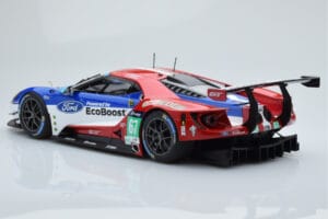 Ford GT Chip Ganassi Racing UK #67 M. Franchitti / A. Priaulx / H. Tincknell 24 Hours of Le Mans 2016 Minichamps 1:18 1551686 — zdjęcie 5 z 6