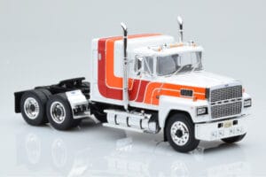 Ford LTL 9000 Biały Czerwony Pomarańczowy IXO 1:43 TR094 Metal — zdjęcie 3 z 5