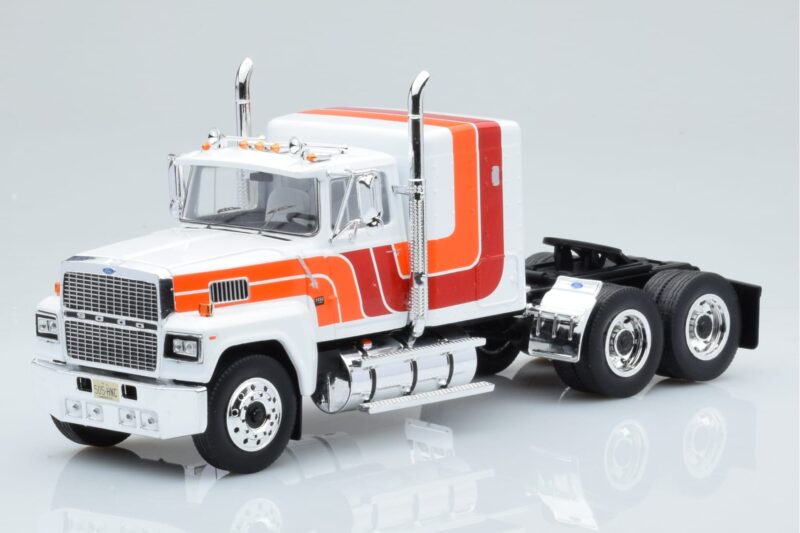 Ford LTL 9000 Biały Czerwony Pomarańczowy IXO 1:43 TR094 Metal