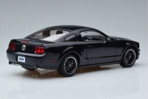 Ford Mustang GT S197 Bullitt AUTOart 1:18 73067 Metal — zdjęcie 3 z 7