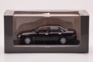 Ford Scorpio Czarny Minichamps 1:43 430084001 Metal — zdjęcie 4 z 4