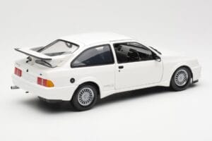 Ford Sierra RS RHD Biały Minichamps 1:18 150084070 Metal — zdjęcie 3 z 8