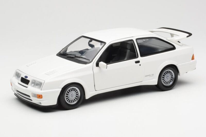 Ford Sierra RS RHD Biały Minichamps 1:18 150084070 Metal