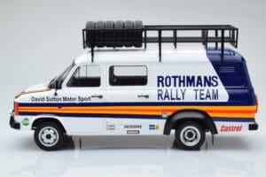 Ford Transit Mk2 Van Team Rothmans Rally Assistance IXO 1:18 18RMC057XE Metal — zdjęcie 3 z 6