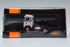 Freightliner COE Biały IXO 1:43 TR128 Metal — zdjęcie 6 z 6