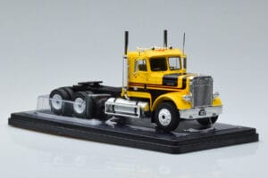 Freightliner FLC120 64T Żółty IXO 1:43 TR116 Metal — zdjęcie 4 z 6